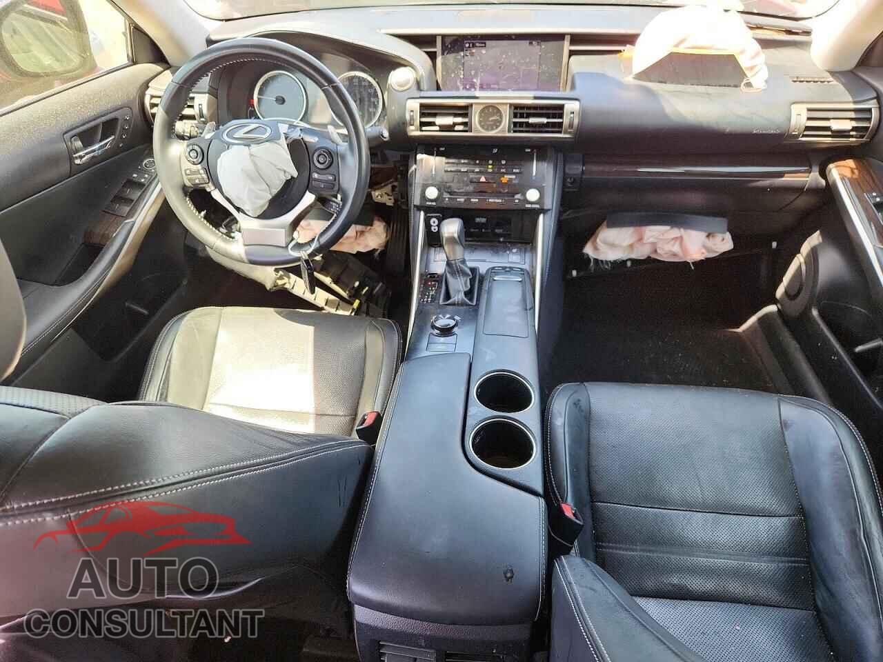 LEXUS IS 2014 - JTHBE1D20E5009866