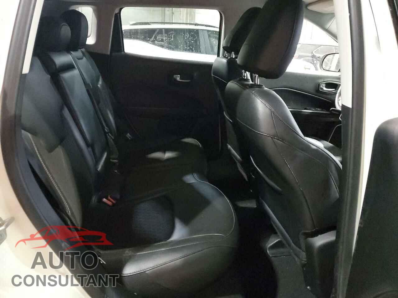 JEEP COMPASS 2021 - 3C4NJDBB4MT588356
