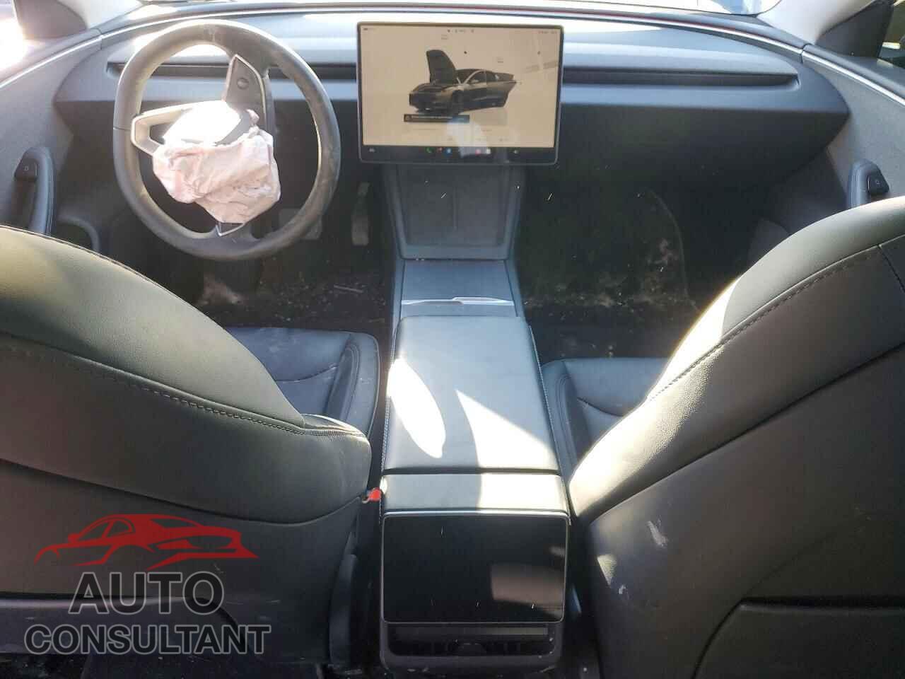 TESLA MODEL 3 2024 - LRW3E7FA6RC093865