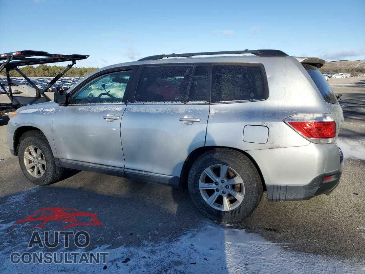 TOYOTA HIGHLANDER 2011 - 5TDBK3EH3BS049258