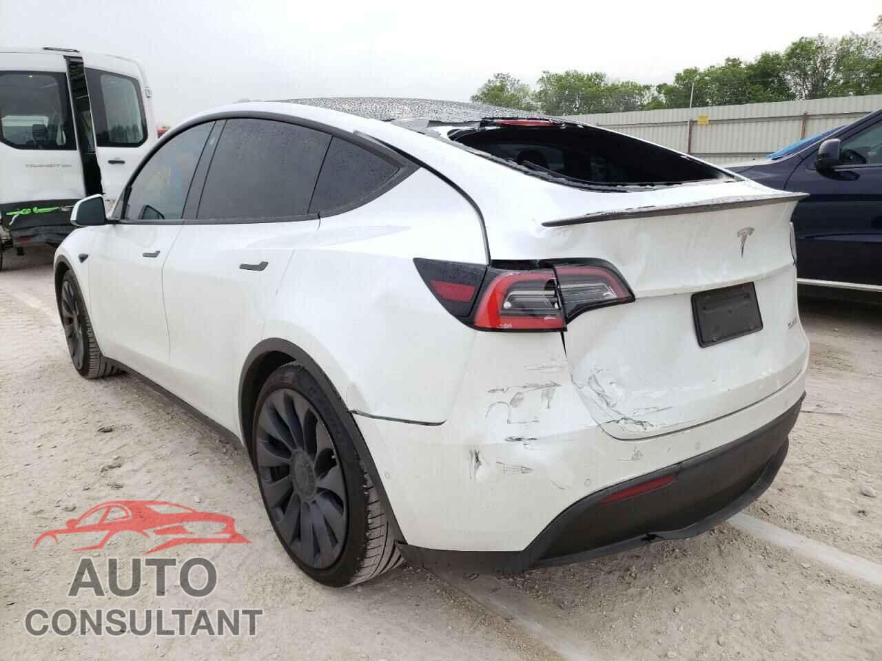 TESLA MODEL Y 2021 - 5YJYGDEF7MF073120