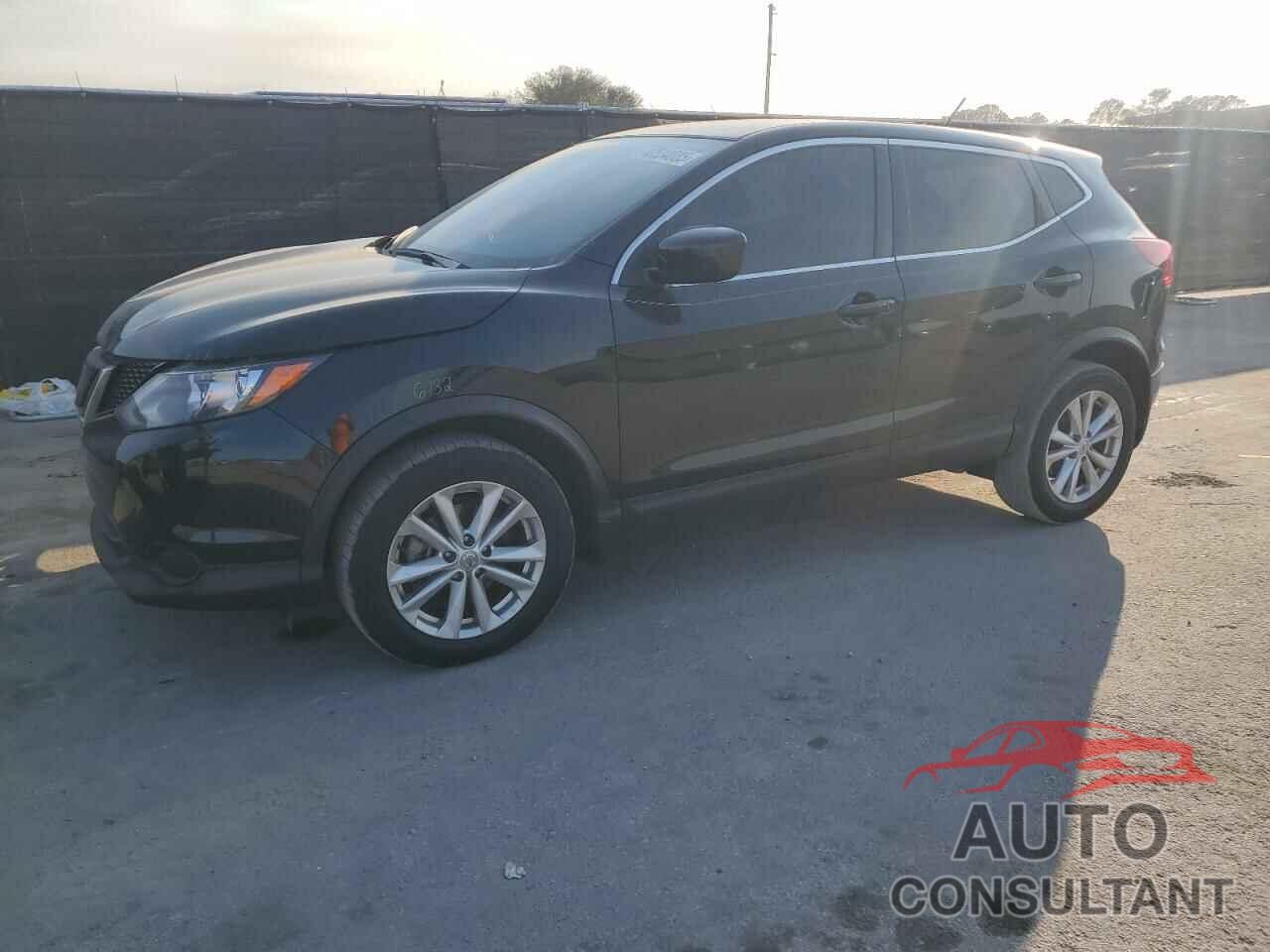 NISSAN ROGUE 2018 - JN1BJ1CP1JW185911