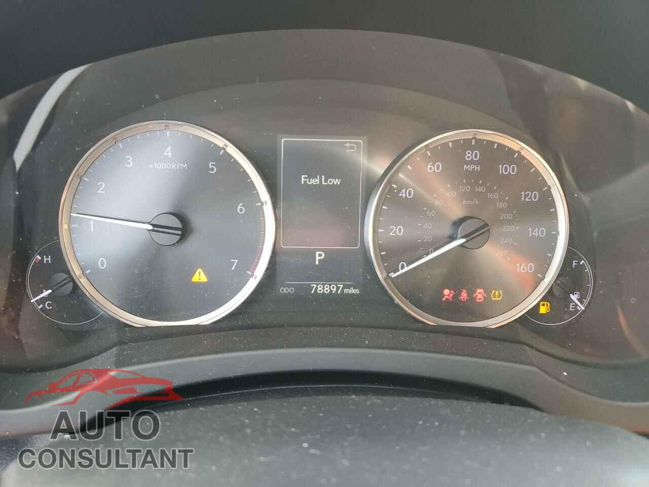 LEXUS IS 2018 - JTHBA1D24J5064357