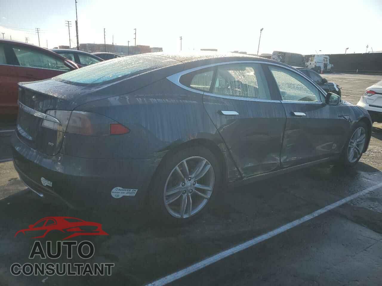 TESLA MODEL S 2015 - 5YJSA1S16FFP71476