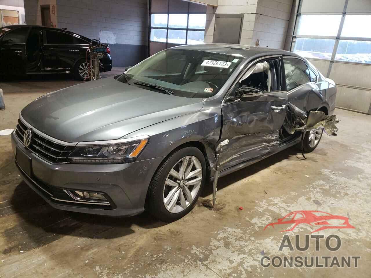 VOLKSWAGEN PASSAT 2017 - 1VWGT7A36HC056362