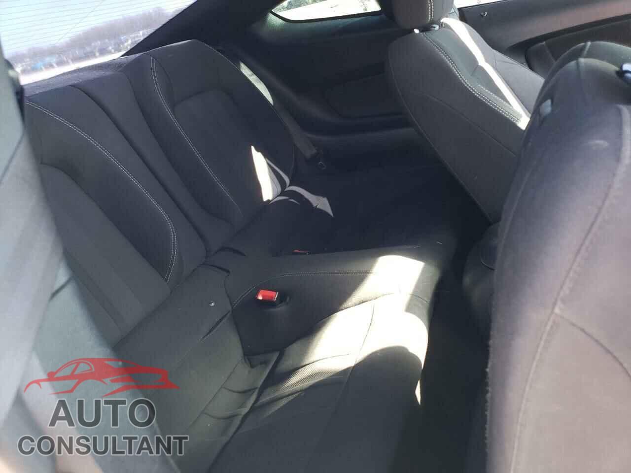 FORD MUSTANG 2019 - 1FA6P8TH2K5123073