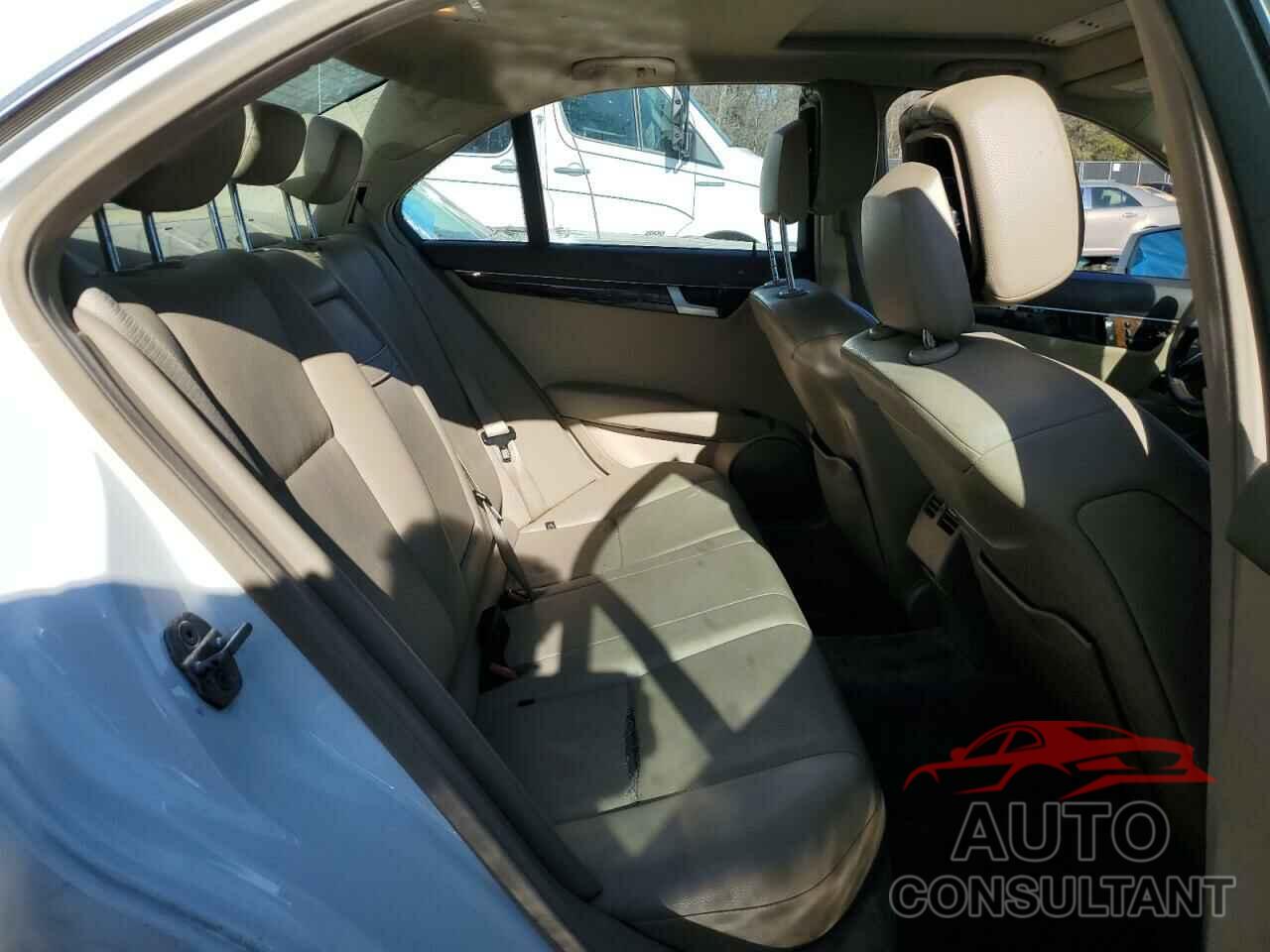 MERCEDES-BENZ C-CLASS 2013 - WDDGF8AB0DR289190