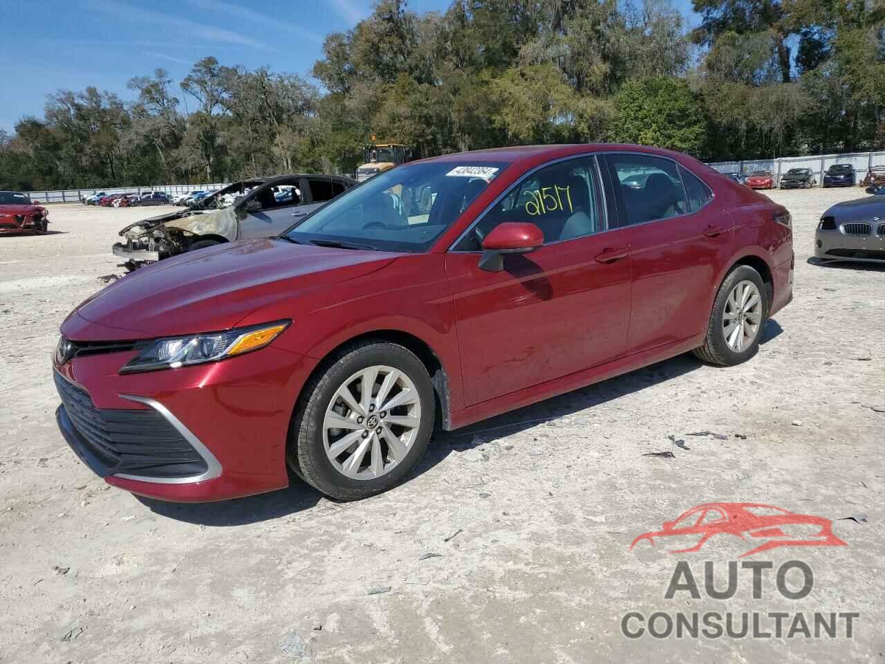 TOYOTA CAMRY 2021 - 4T1C11AK9MU570492
