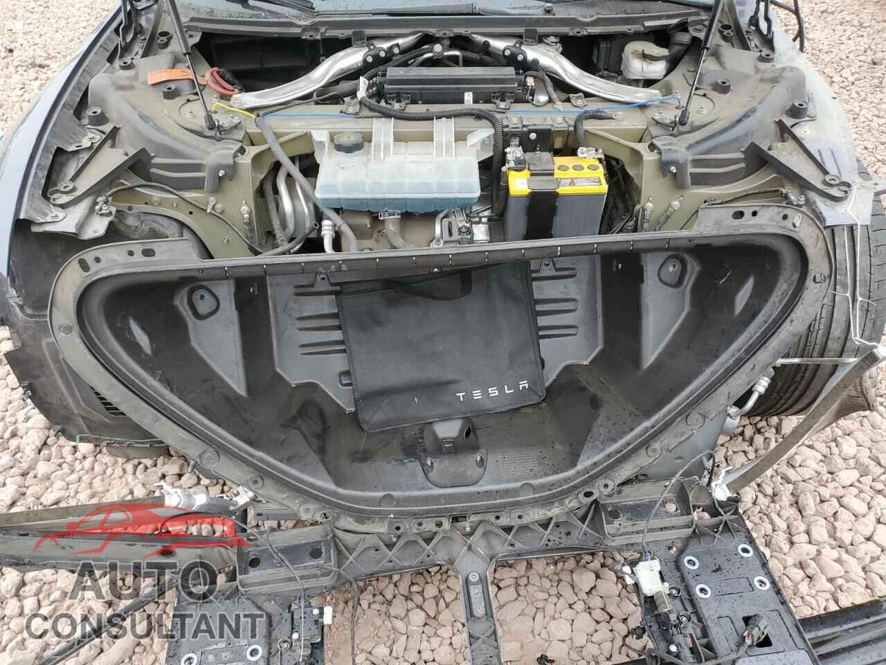 TESLA MODEL S 2021 - 5YJSA1E45MF427902