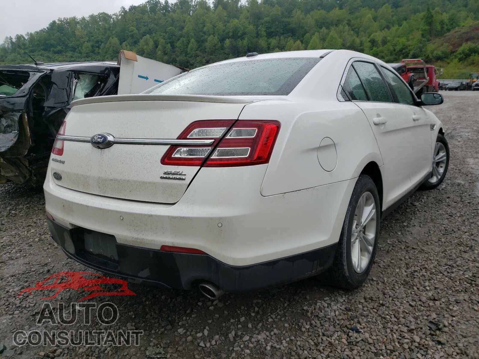 FORD TAURUS 2017 - 1FAHP2E85HG142944
