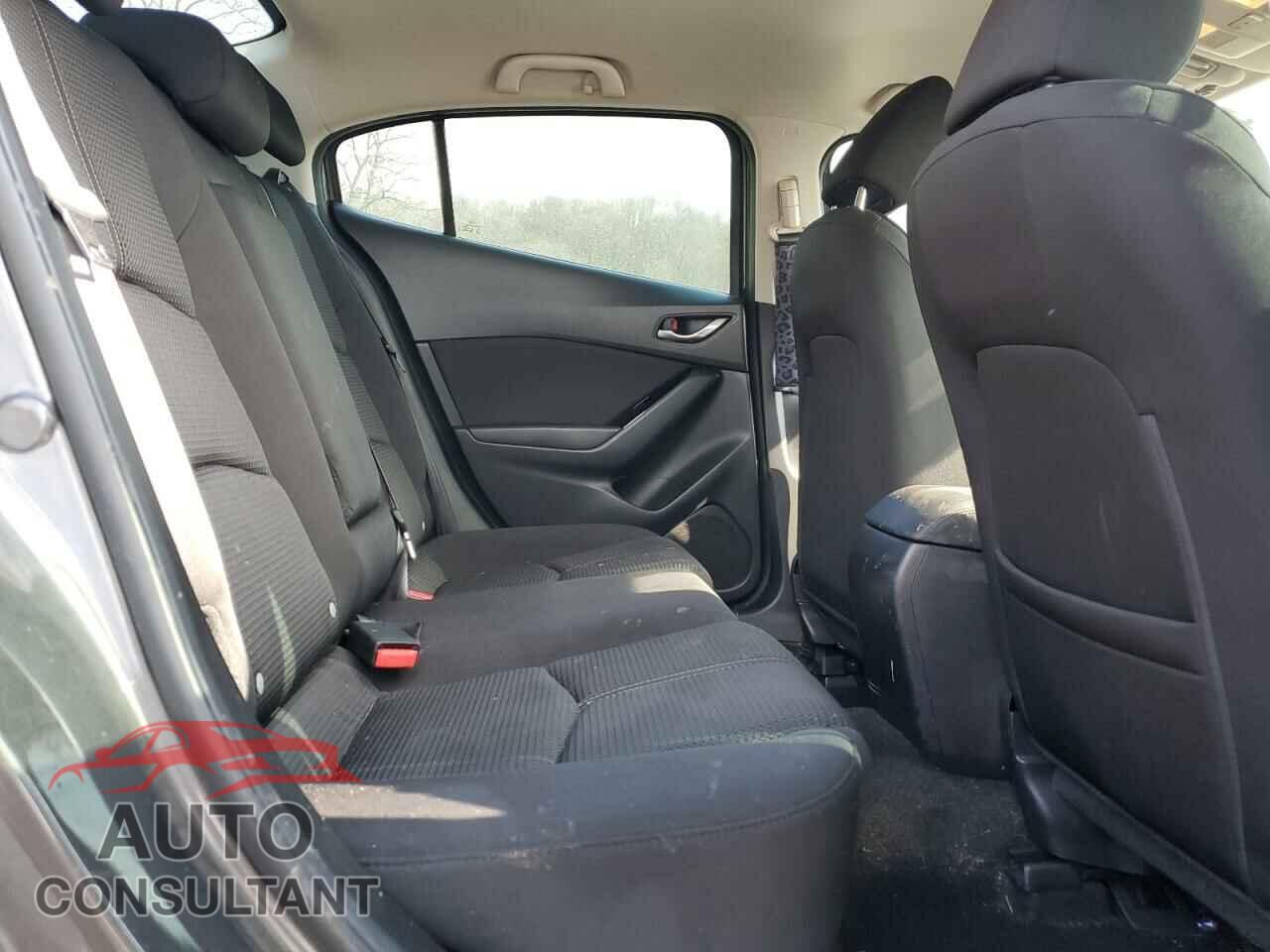 MAZDA 3 2017 - 3MZBN1U70HM132799