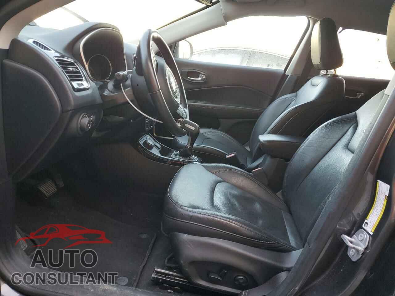 JEEP COMPASS 2018 - 3C4NJDCB2JT501595