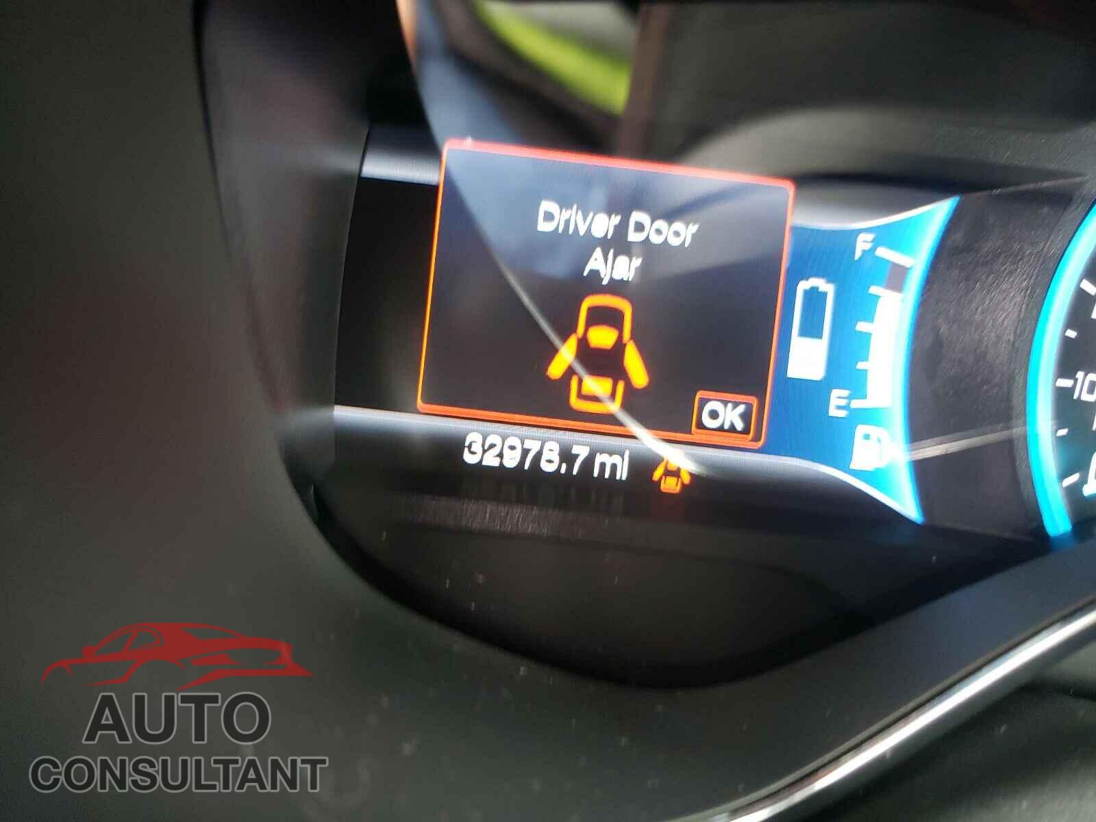 FORD CMAX 2017 - 1FADP5DU5HL106757