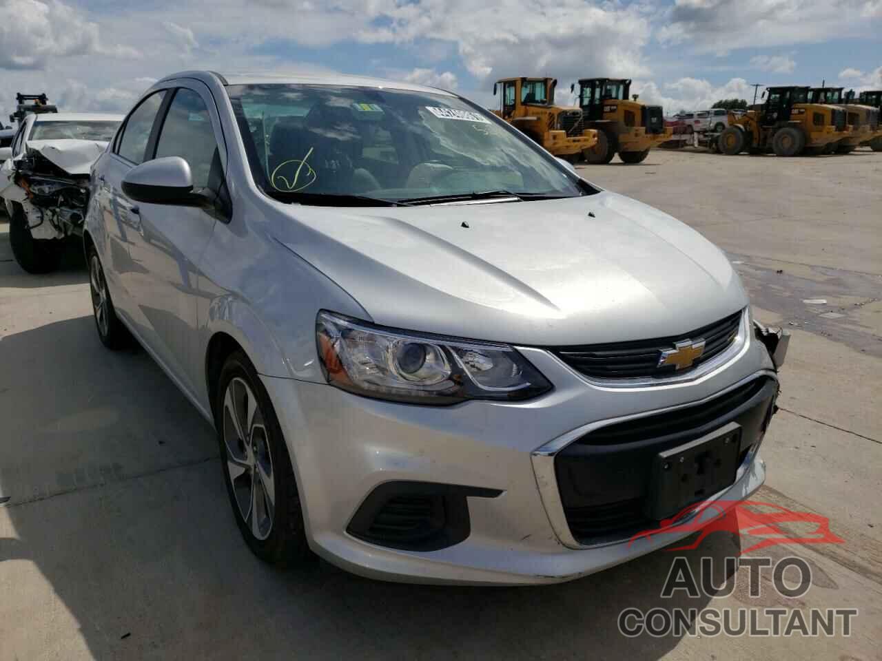 CHEVROLET SONIC 2019 - 1G1JF5SB6K4124583