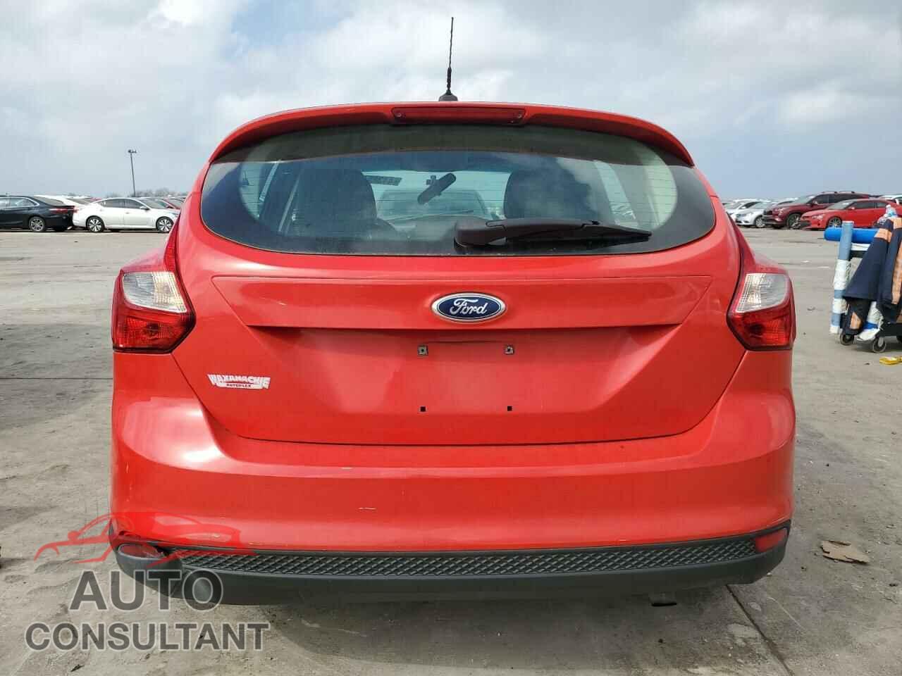 FORD FOCUS 2012 - 1FAHP3M27CL333476