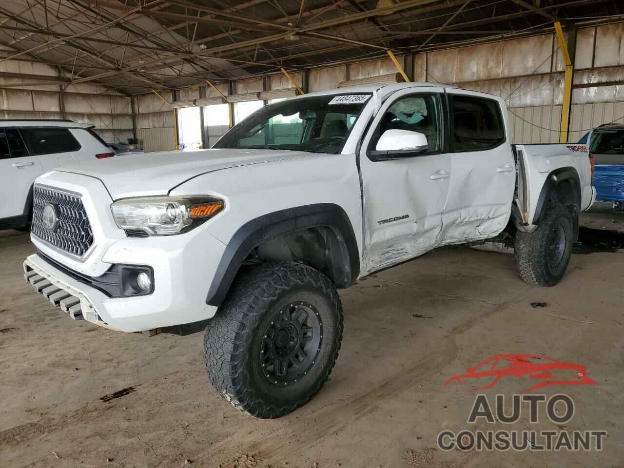 TOYOTA TACOMA 2018 - 3TMCZ5AN8JM150513