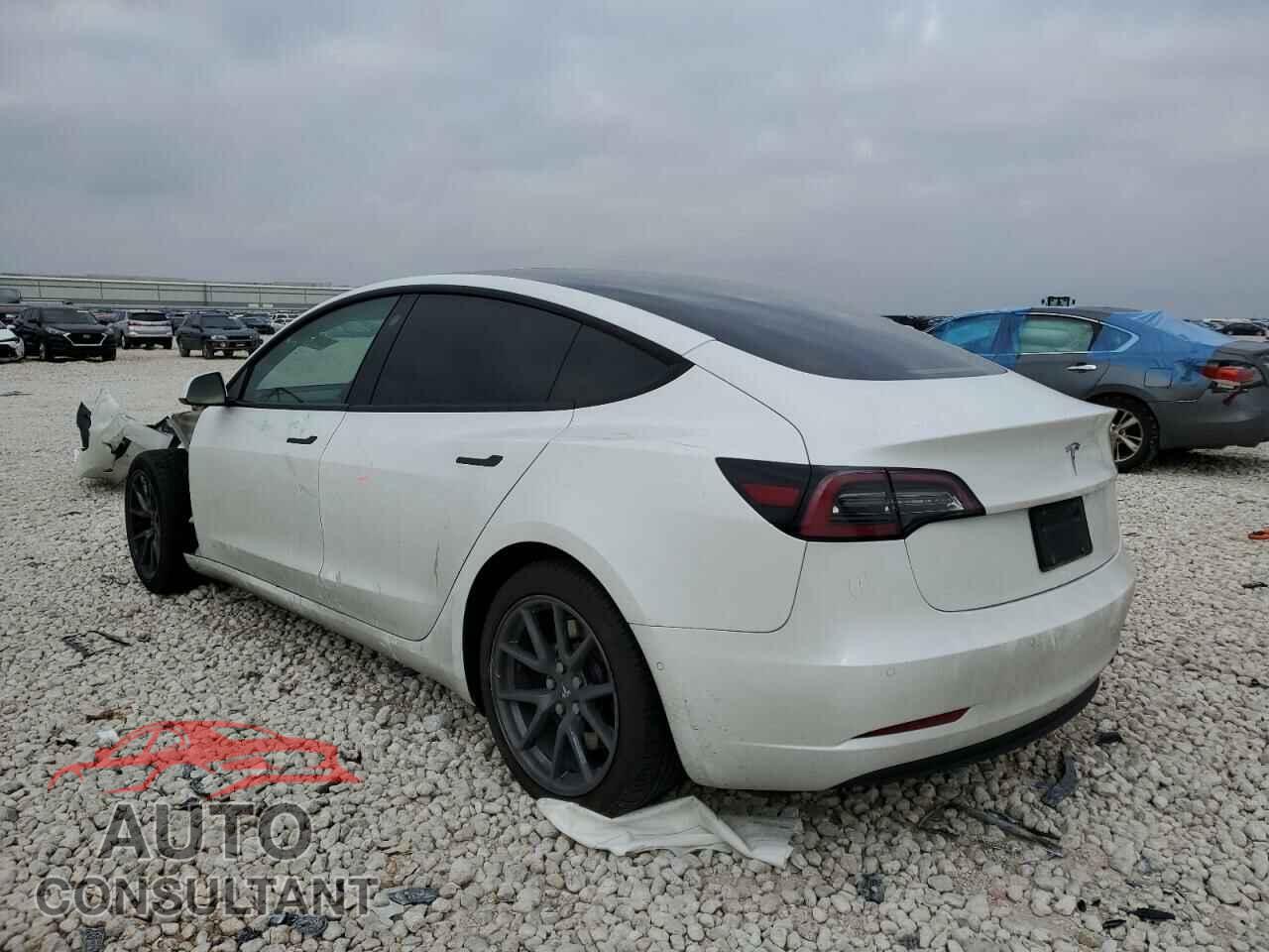 TESLA MODEL 3 2021 - 5YJ3E1EA5MF100740