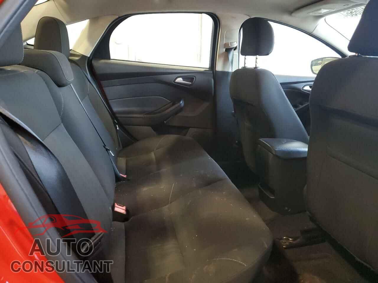 FORD FOCUS 2016 - 1FADP3F28GL269594