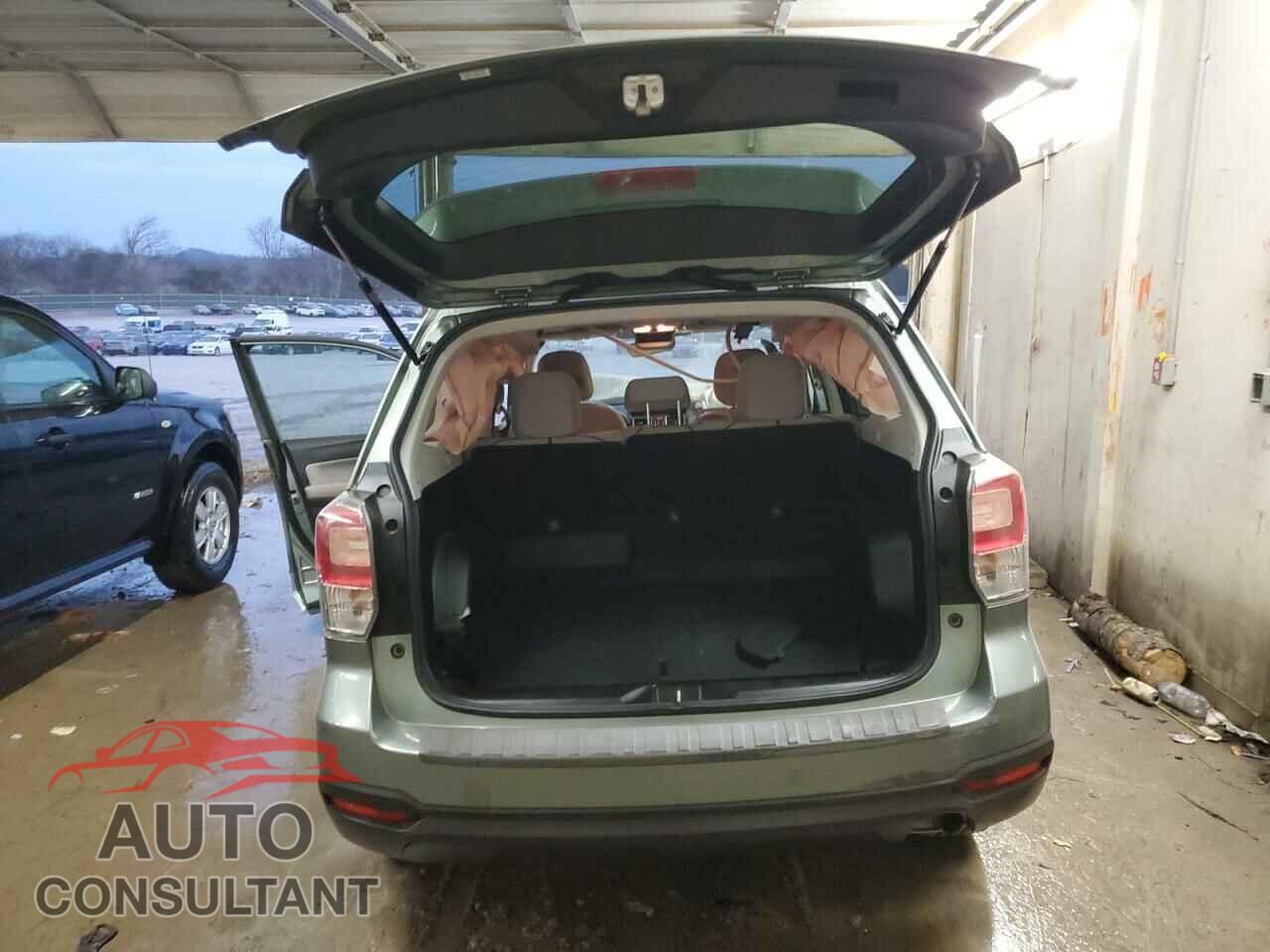 SUBARU FORESTER 2018 - JF2SJAEC5JH469720