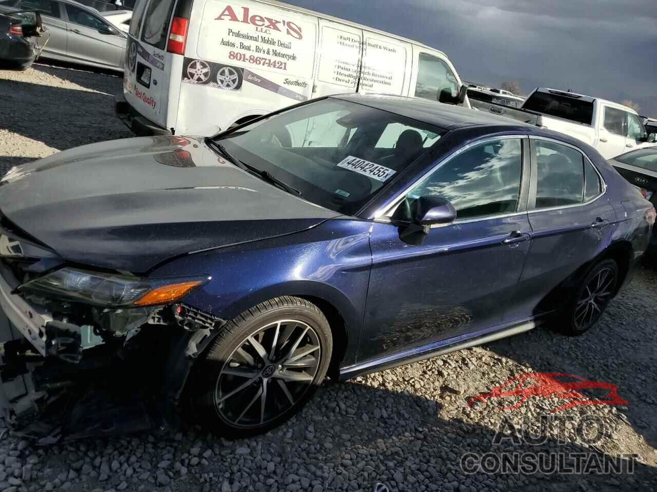 TOYOTA CAMRY 2022 - 4T1G11AK1NU061645