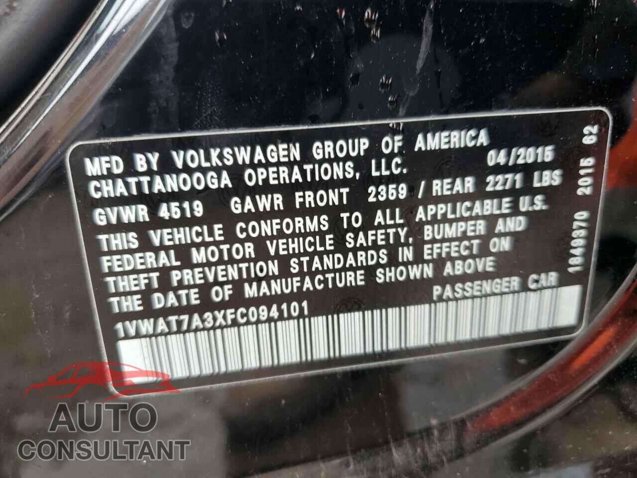 VOLKSWAGEN PASSAT 2015 - 1VWAT7A3XFC094101