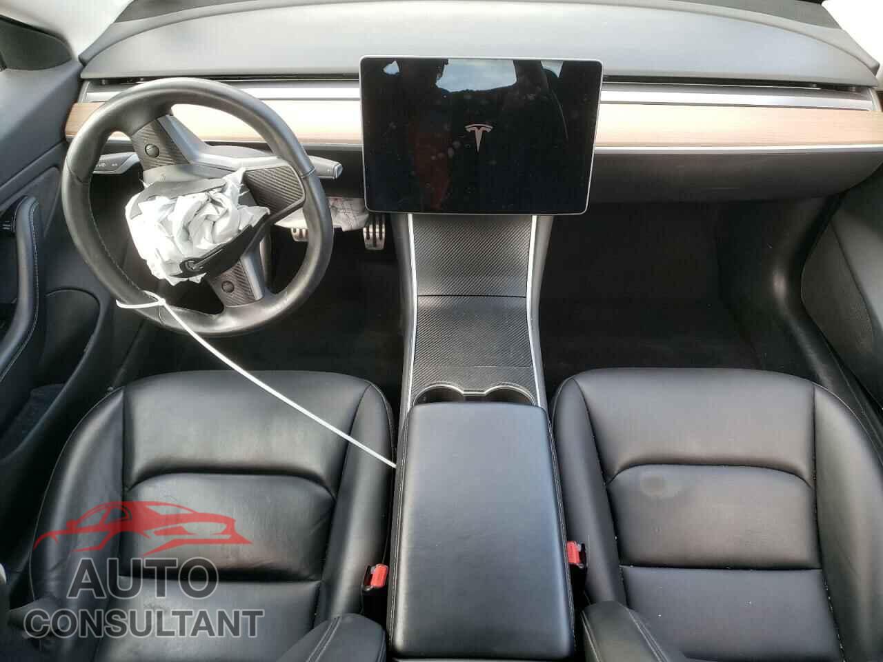 TESLA MODEL 3 2018 - 5YJ3E1EB2JF068012