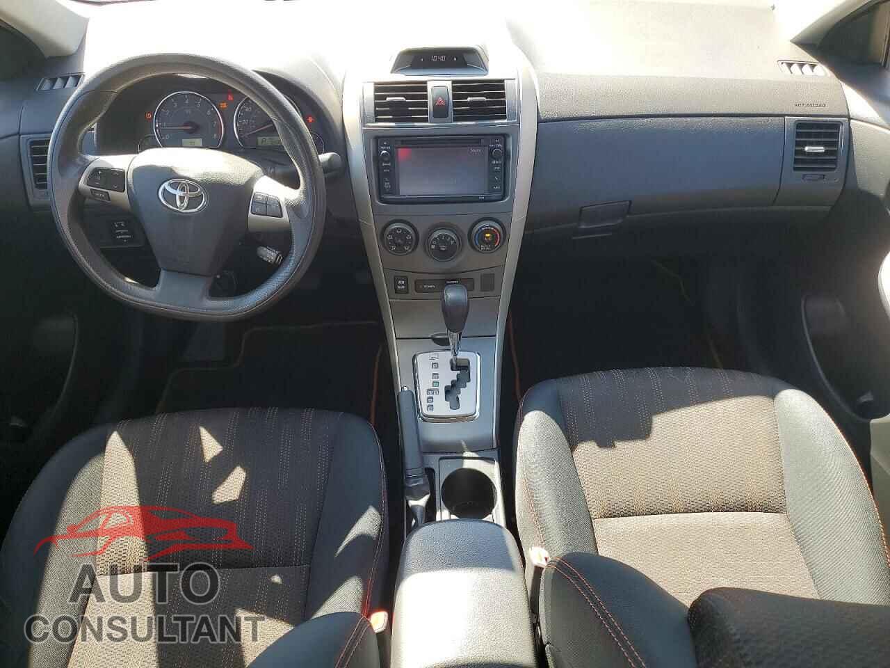 TOYOTA COROLLA 2013 - 2T1BU4EE3DC068720