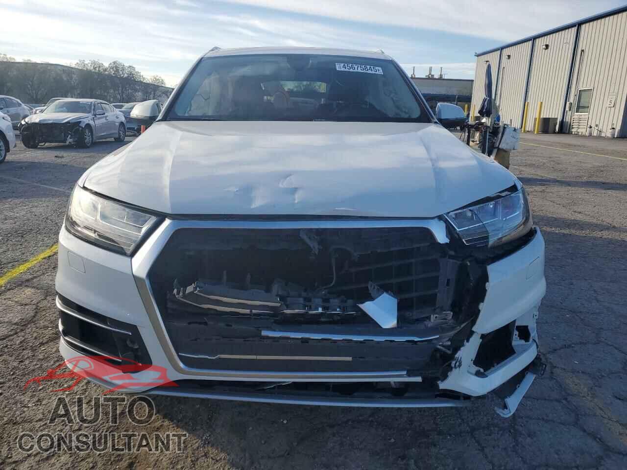 AUDI Q7 2018 - WA1LHAF76JD008057