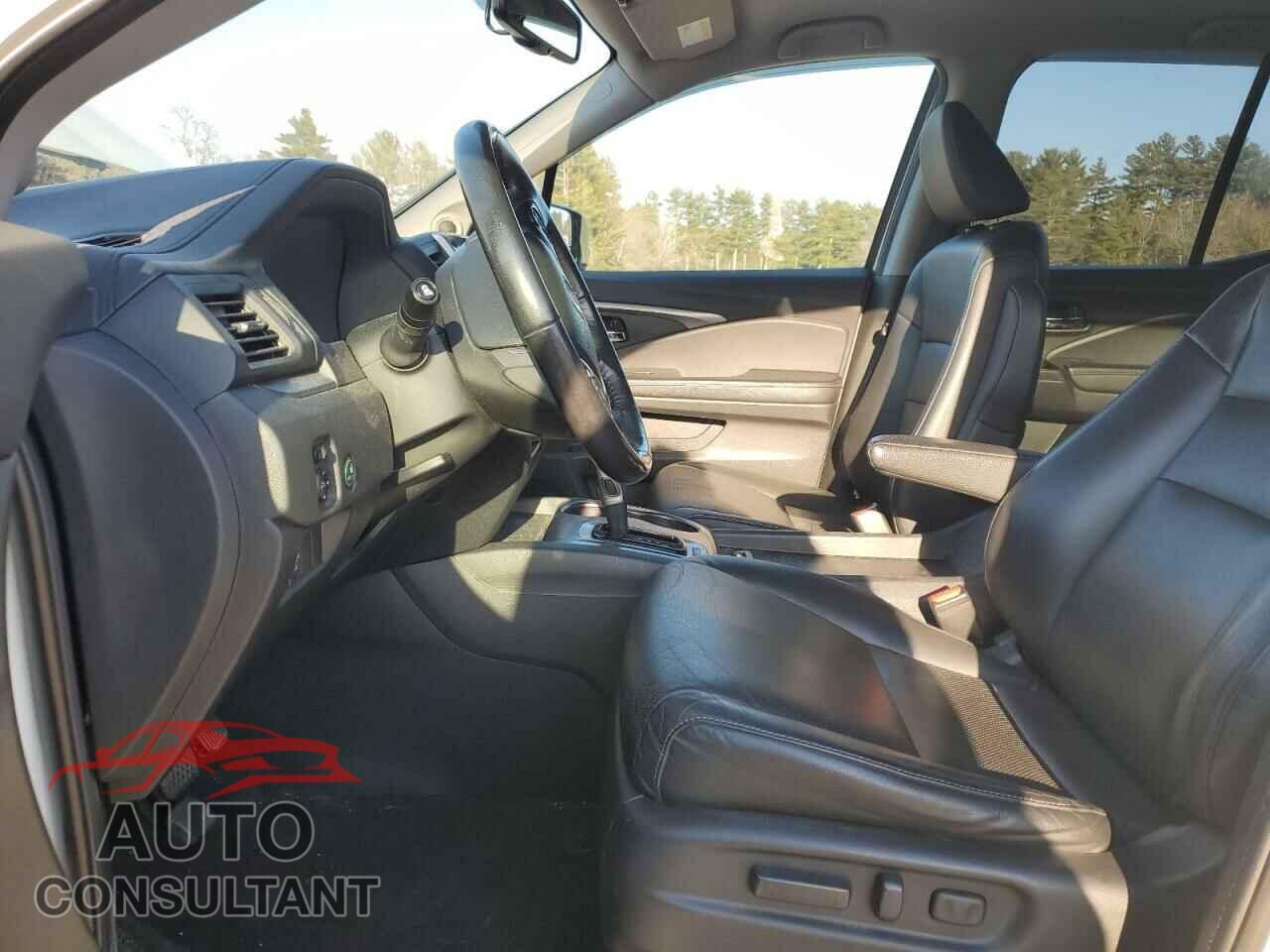 HONDA RIDGELINE 2019 - 5FPYK3F62KB024855