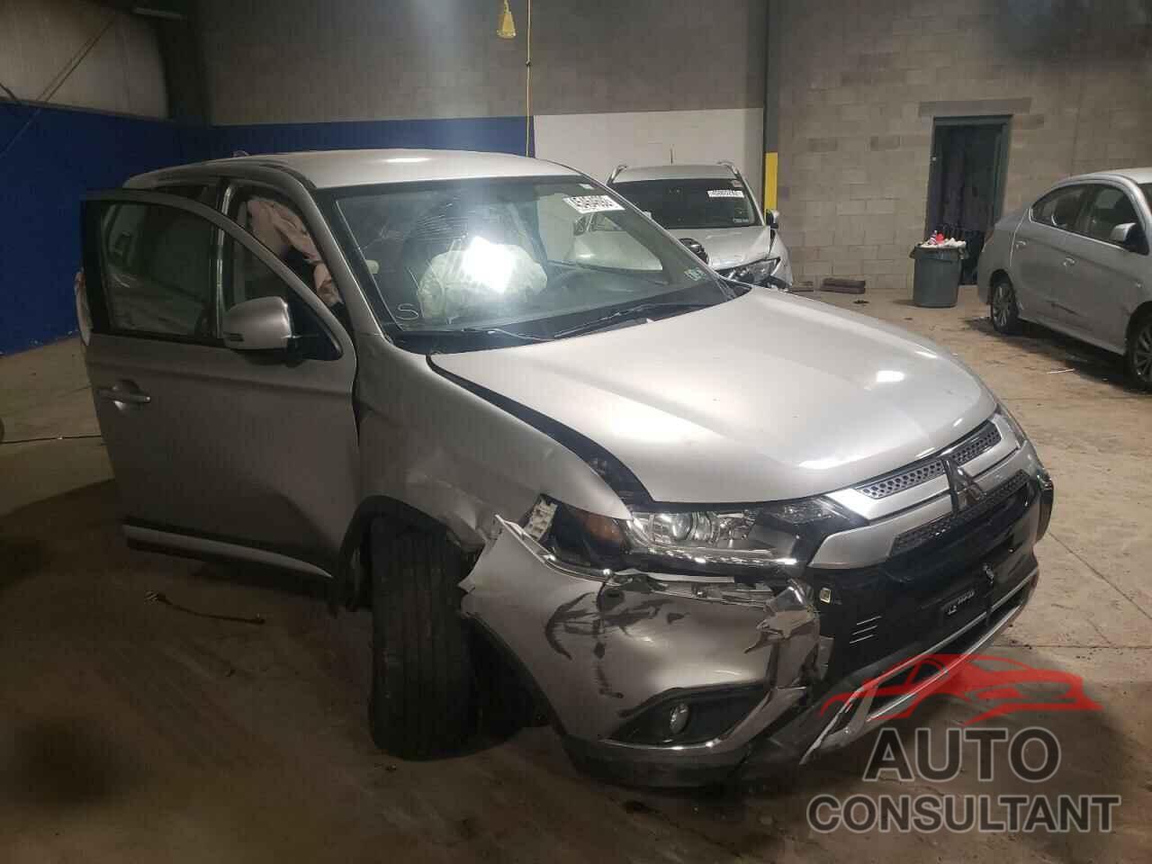 MITSUBISHI OUTLANDER 2019 - JA4AD3A36KZ003576