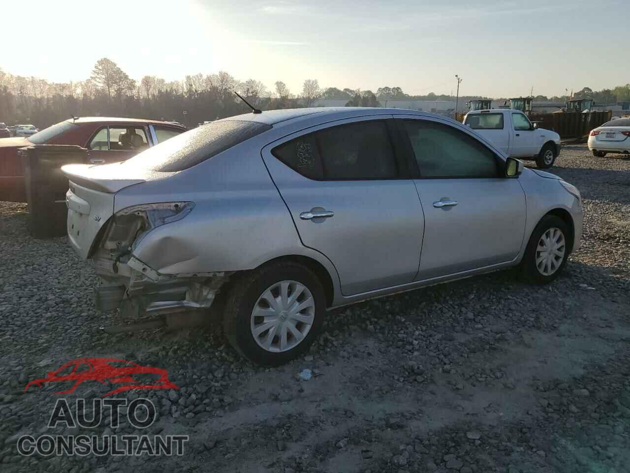 NISSAN VERSA 2017 - 3N1CN7AP1HK428203