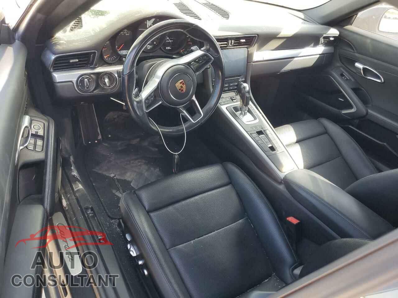 PORSCHE 911 2018 - WP0CA2A92JS138440