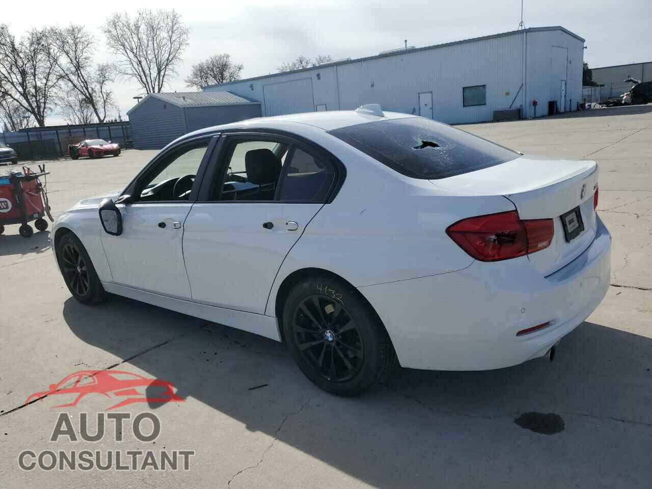 BMW 3 SERIES 2016 - WBA8E1G52GNU10255