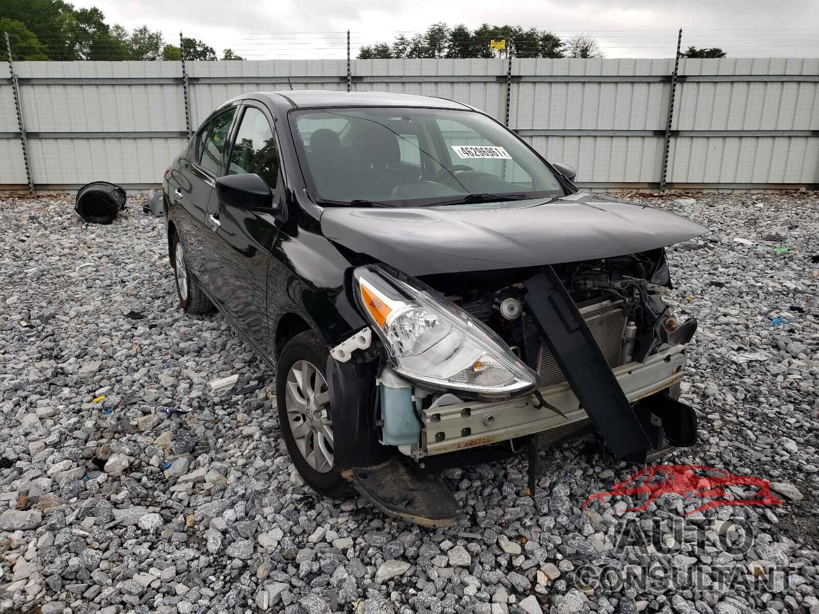 NISSAN VERSA 2017 - 3N1CN7AP0HL831860