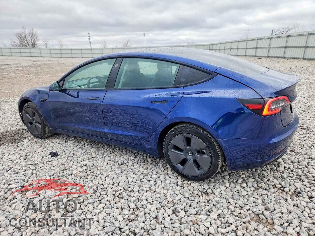 TESLA MODEL 3 2022 - 5YJ3E1EA8NF287103