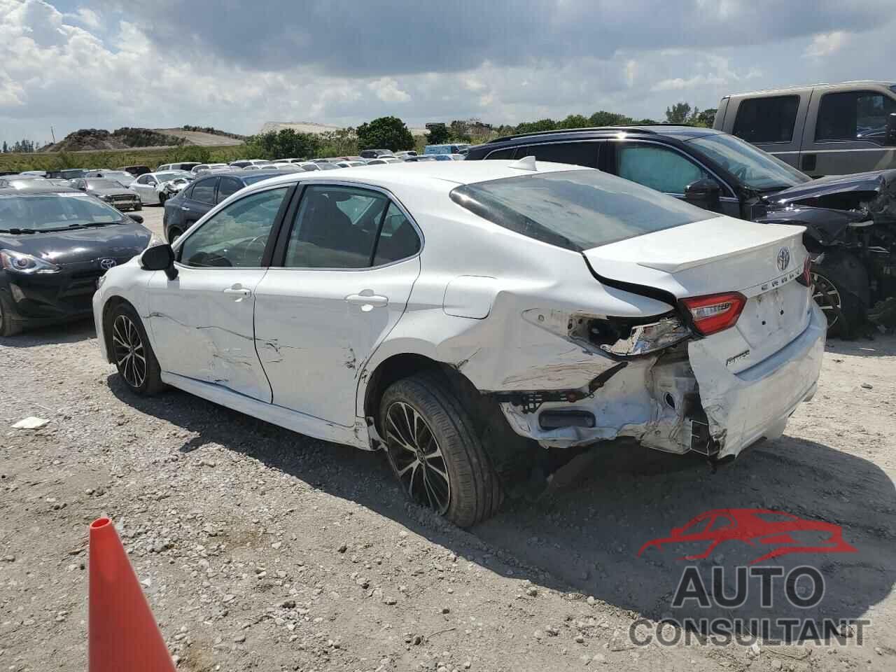 TOYOTA CAMRY 2019 - 4T1B11HK3KU705187
