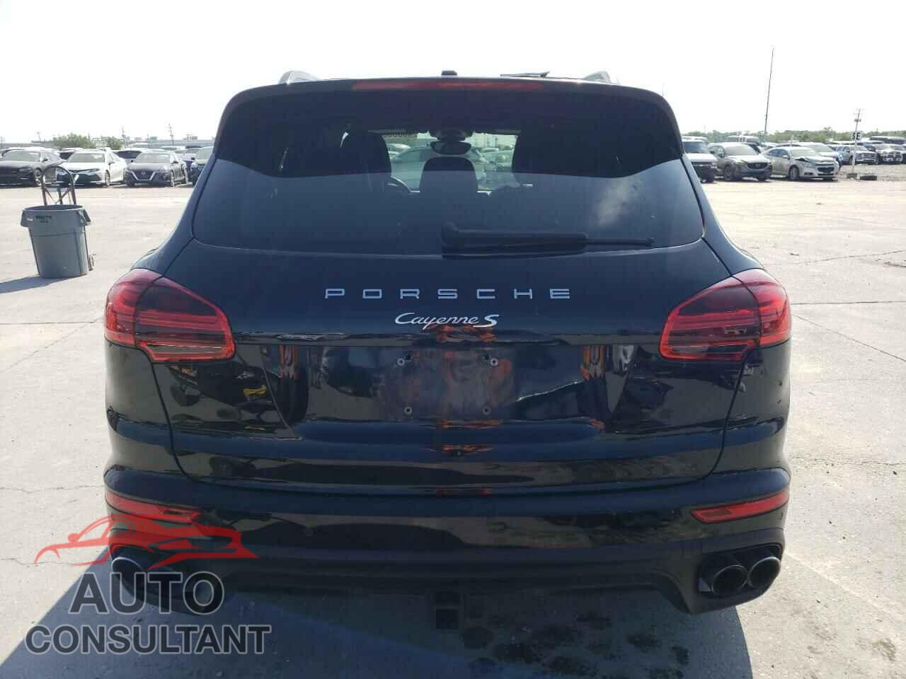 PORSCHE CAYENNE 2017 - WP1AB2A20HLA51114