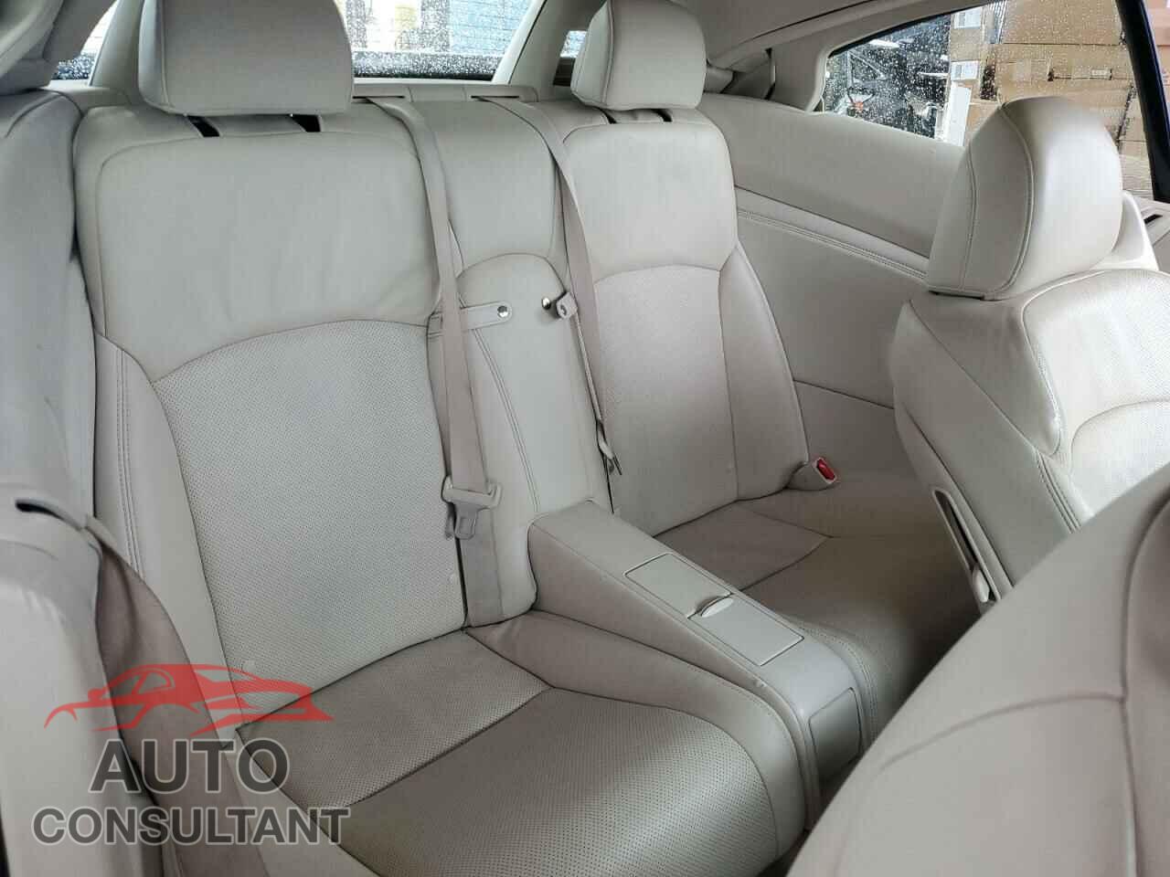 LEXUS IS 2014 - JTHFE2C22E2510736