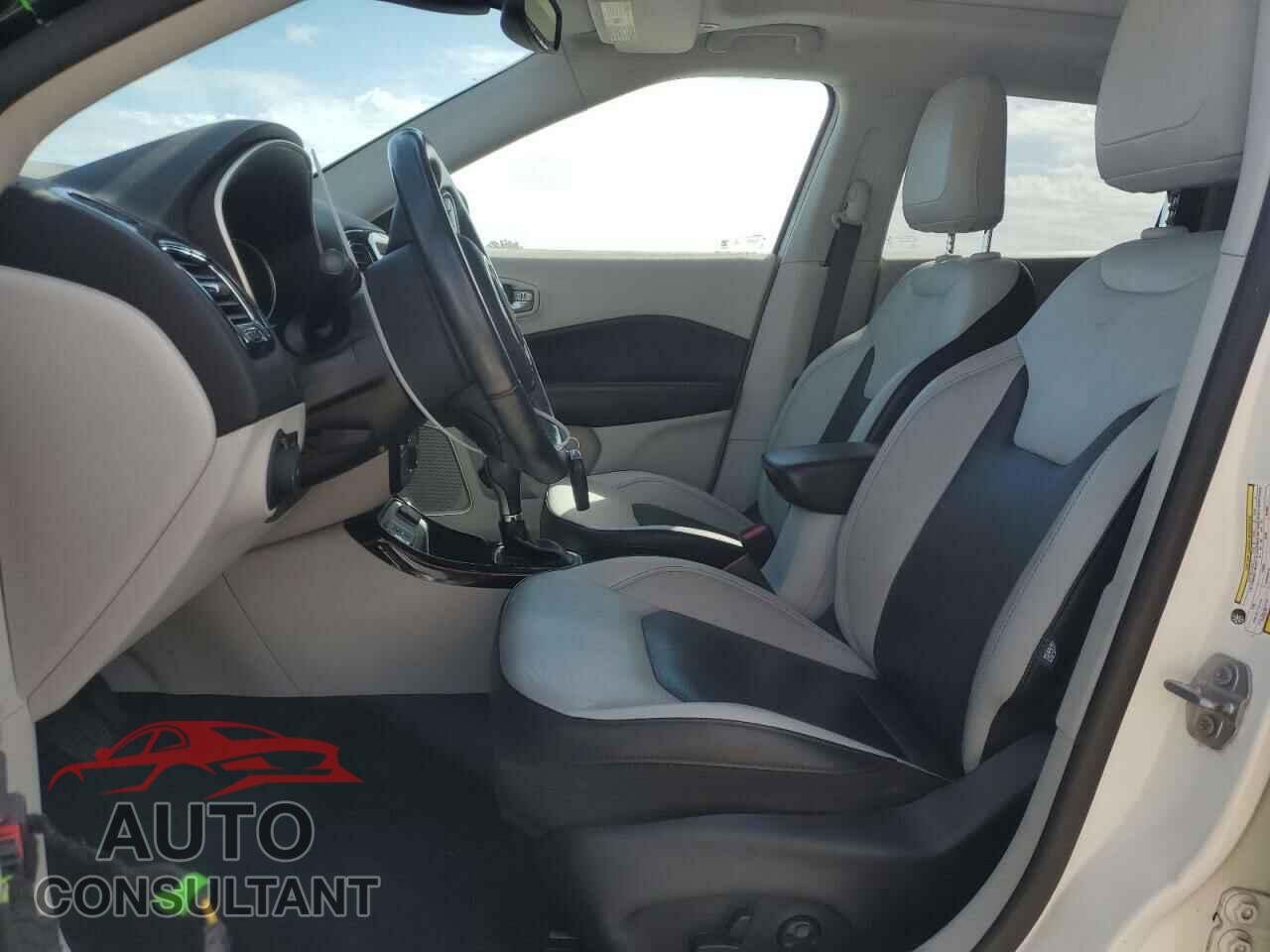JEEP COMPASS 2019 - 3C4NJCCB3KT782818