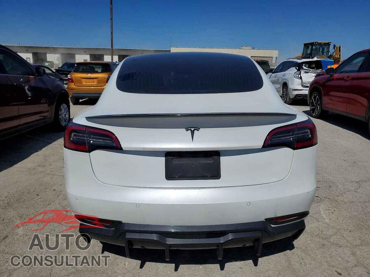 TESLA MODEL 3 2020 - 5YJ3E1EA3LF598015