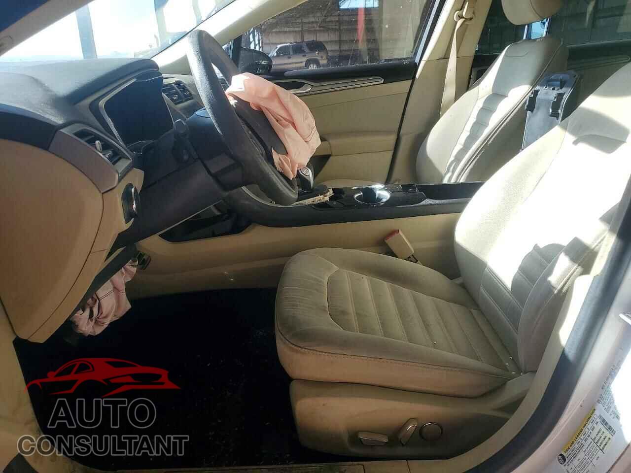 FORD FUSION 2015 - 3FA6P0LU0FR185444