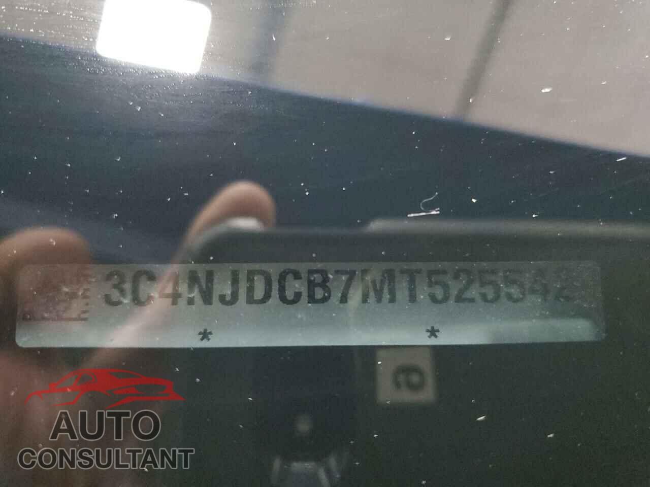 JEEP COMPASS 2021 - 3C4NJDCB7MT525542