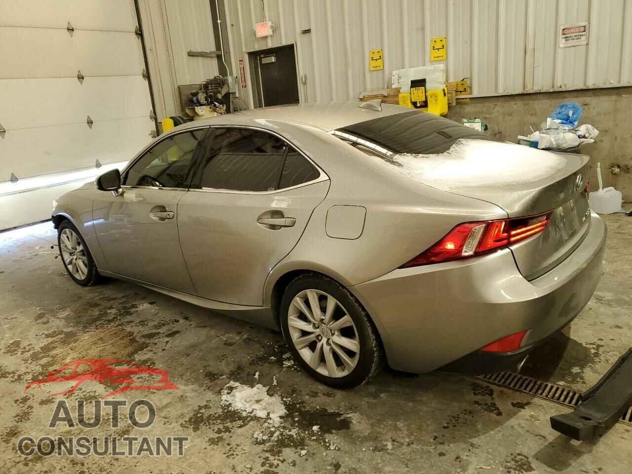 LEXUS IS 2014 - JTHCF1D27E5000650
