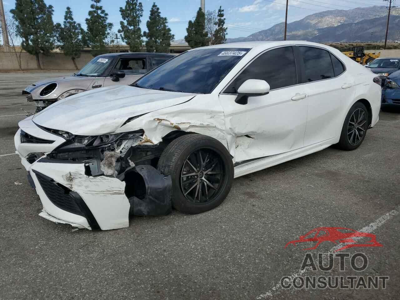 TOYOTA CAMRY 2021 - 4T1G11AK2MU585322