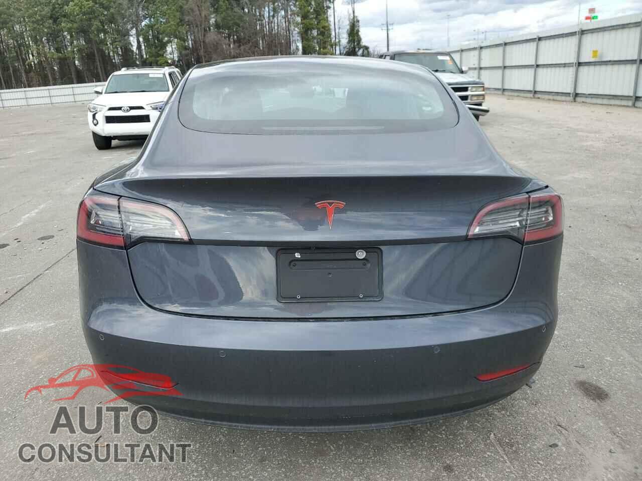 TESLA MODEL 3 2021 - 5YJ3E1EAXMF096779