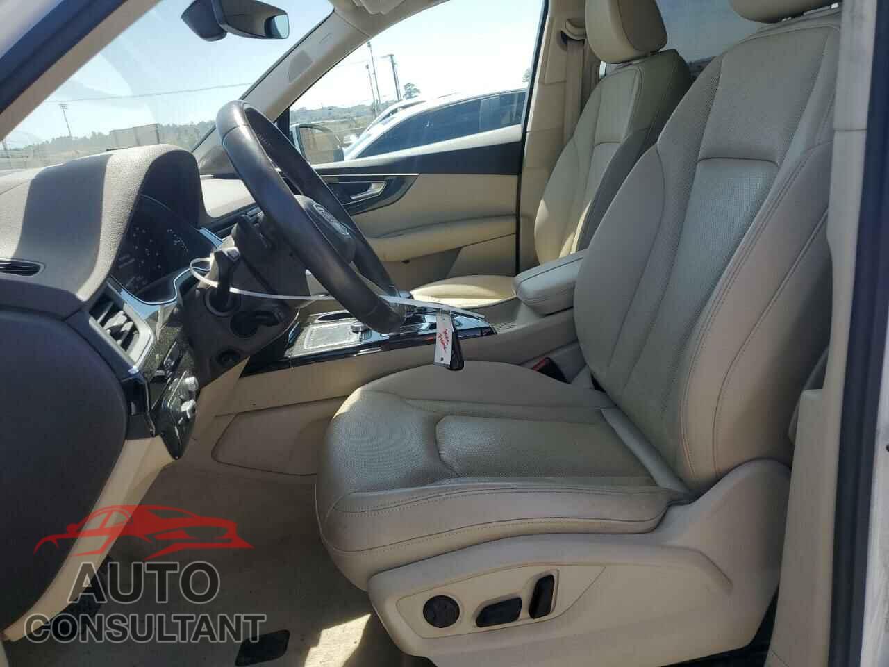 AUDI Q7 2019 - WA1VAAF77KD028168