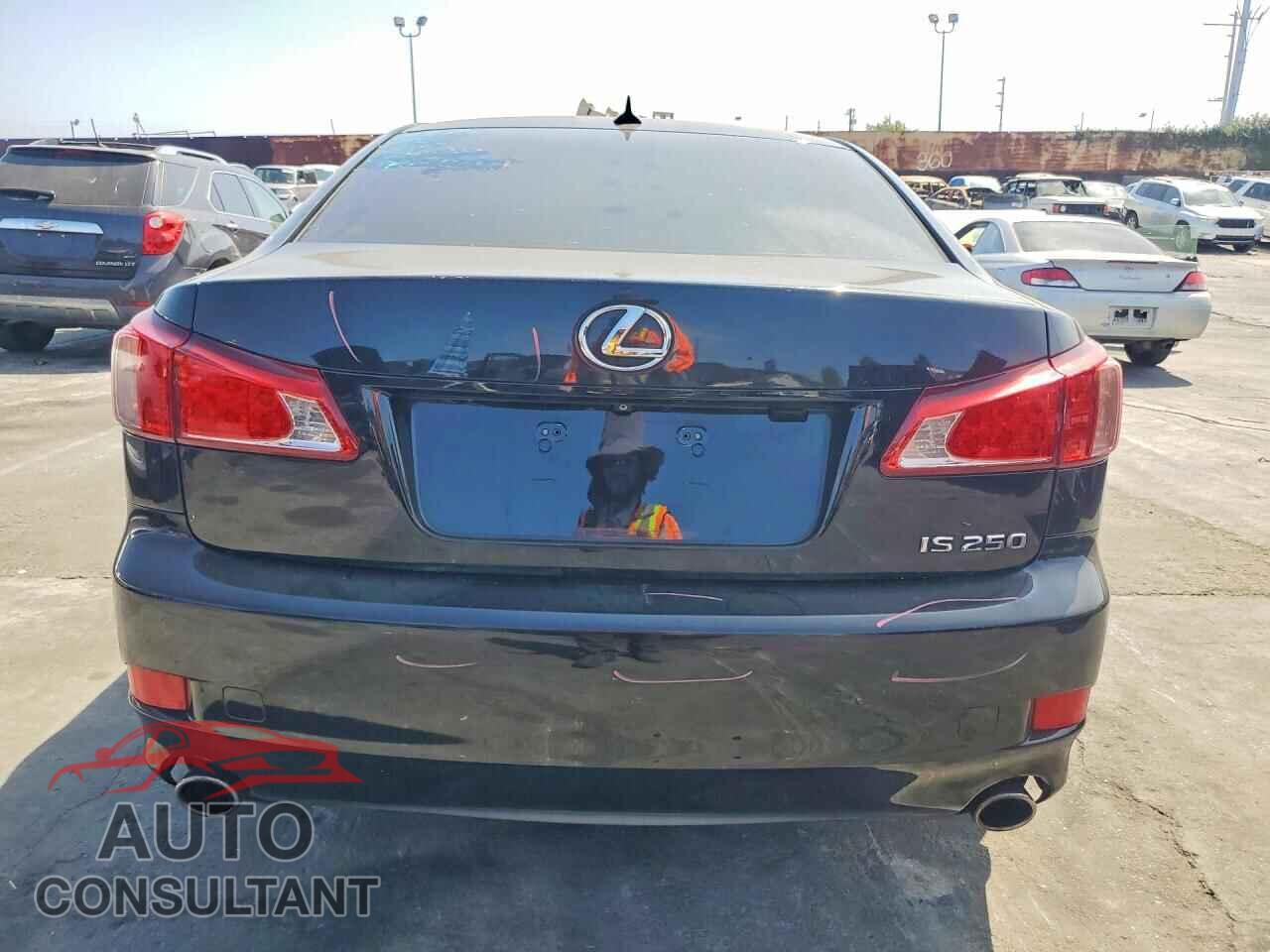 LEXUS IS 2011 - JTHBF5C27B5134915