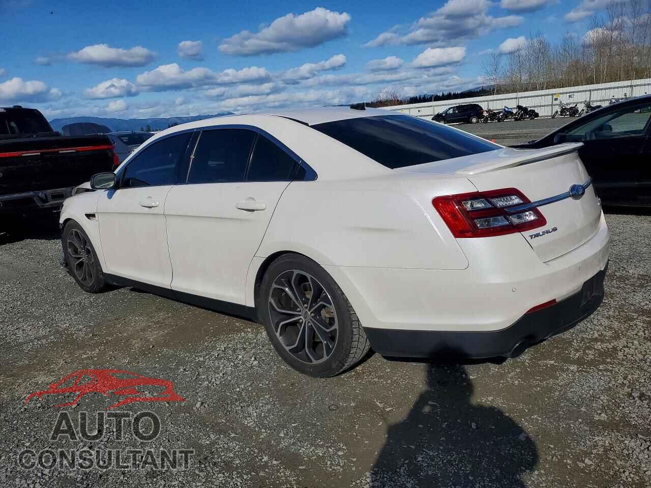 FORD TAURUS 2018 - 1FAHP2KT2JG138008