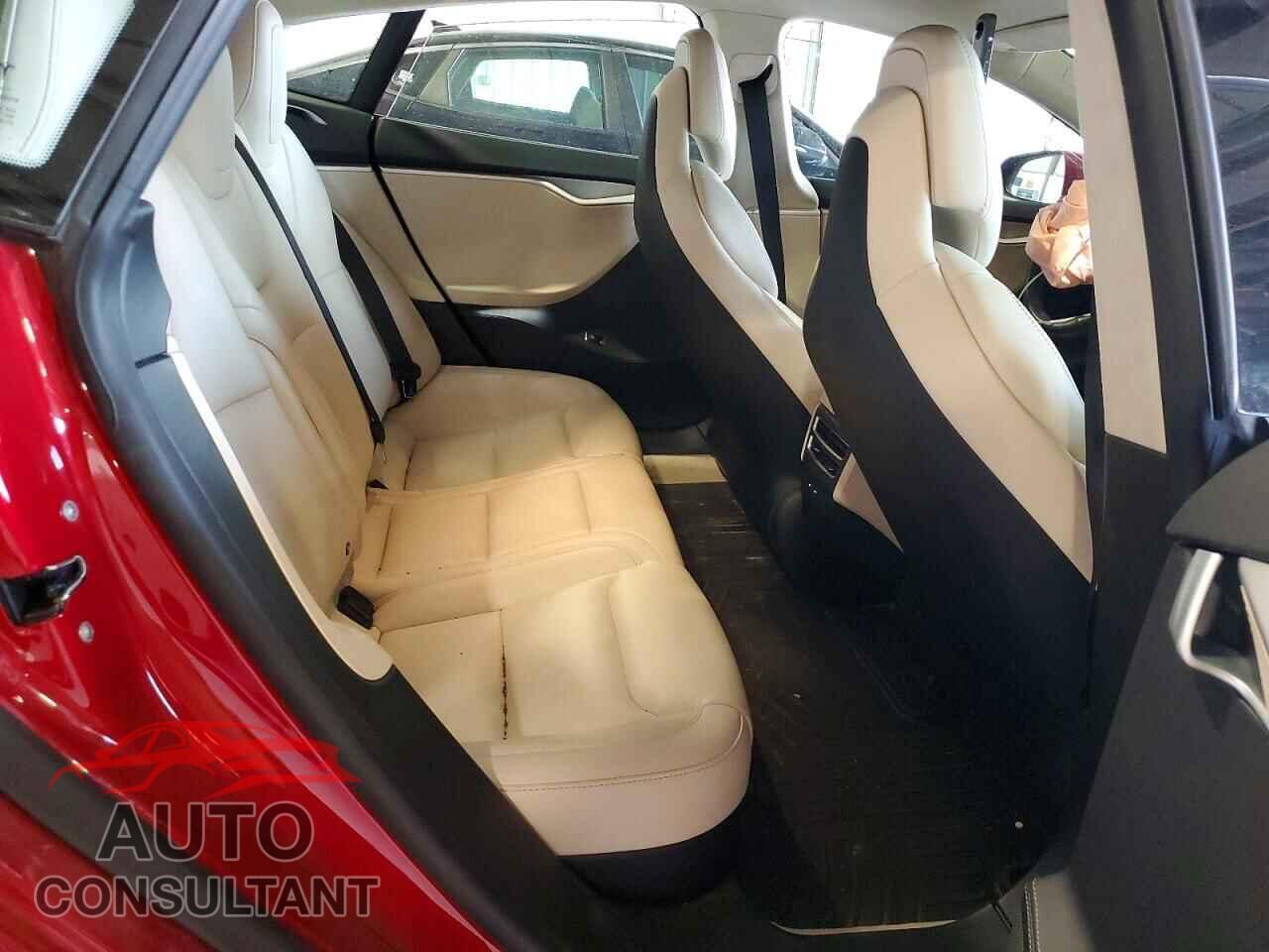 TESLA MODEL S 2018 - 5YJSA1E49JF240545