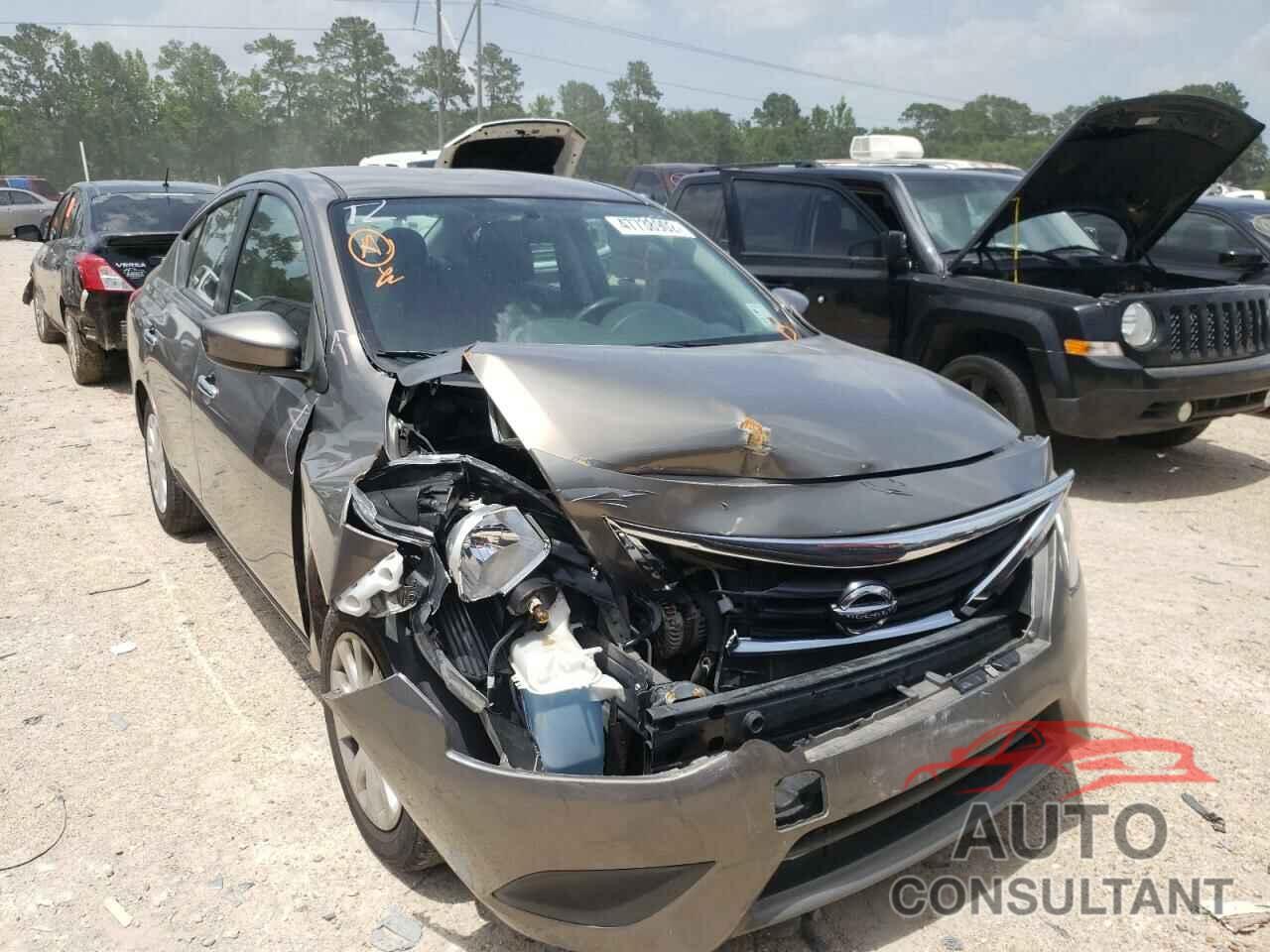 NISSAN VERSA 2017 - 3N1CN7APXHK439961
